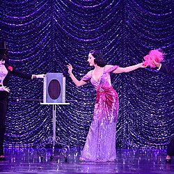 Photo_Dita_Von_Teese_-_Nocturnelle_Credit_fiestaban_1_.JPG