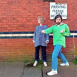 The_Bug_Club_Pub_Deliveries_2_Landscape.JPG
