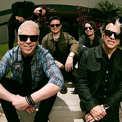 The_Offspring_Press_Photo_PC_Daveed_Benito__1__2MB.jpg