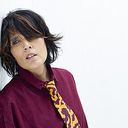 Tanita_Tikaram_-_press_photo_1.jpg