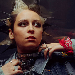 Paula_Carolina_Spikes_Jeans_Eric_Joel_Nagel.jpg