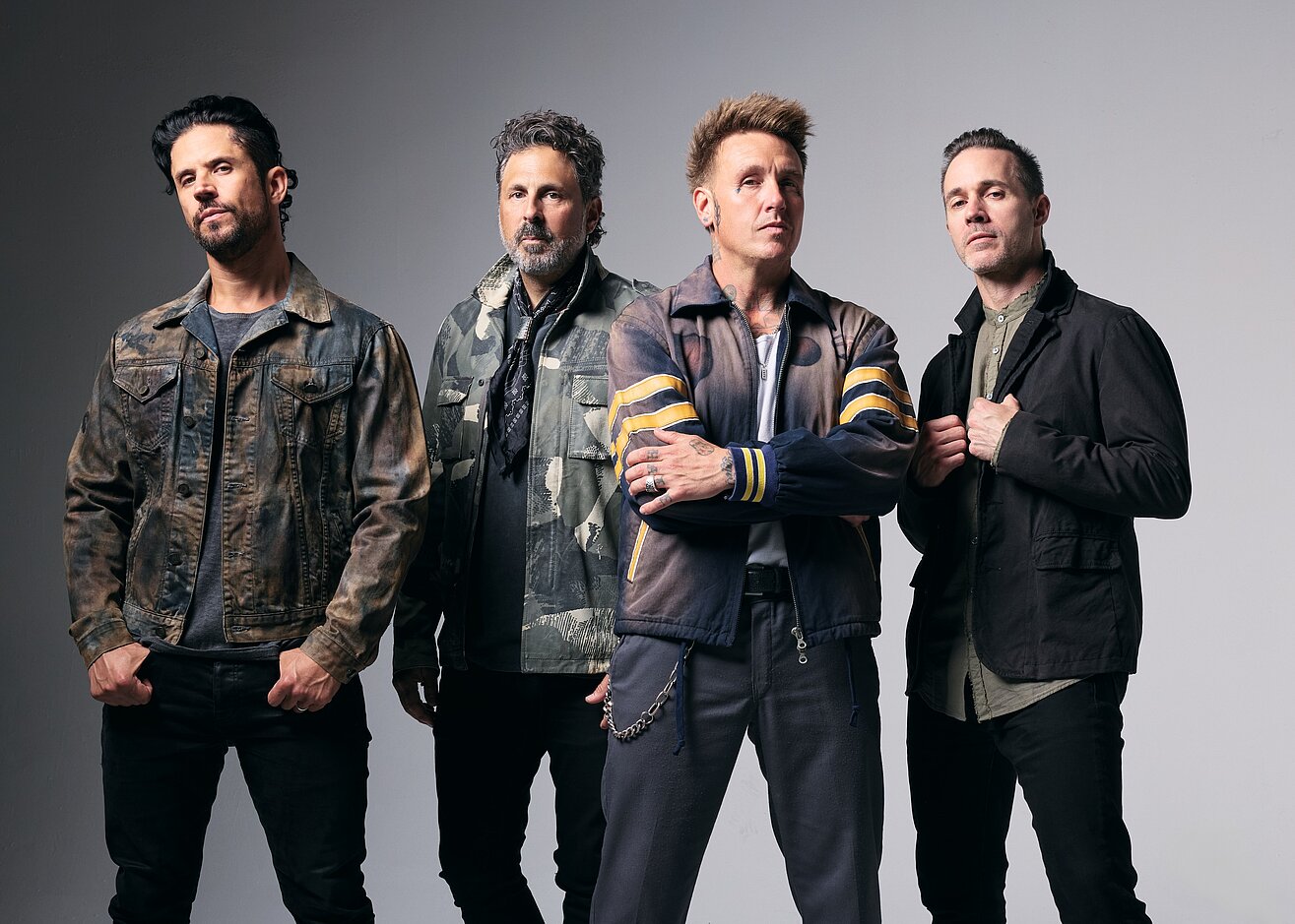 PAPA ROACH