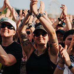 HU_26_People_Crowd_Marvin_Sokolis_09714.jpg