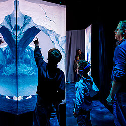 Photo_Polar_Experience_Faszination_Eis_Antarktis_Credit_Christoph_Buckstegen.jpg