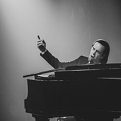 Nick_Cave_Beacon_Sacha_Lecca_bw-1007-2.jpg