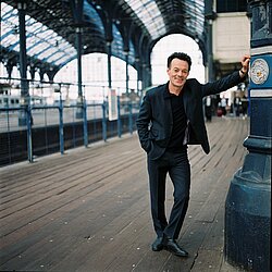 james_hunter_promo_photo_crop_by_jessica_perez_huntsman_1.jpg