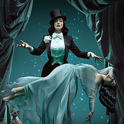 Photo_Dita_Von_Teese_-_Nocturnelle_Credit_fiestabanphoto.jpg
