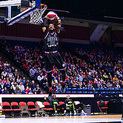 Photo_The_Harlem_Globetrotters_Credit_The_Harlem_Globetrotters__3_.jpg
