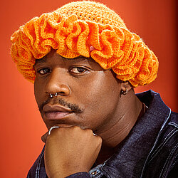 Lloyiso_Pressshot20251_Credit_JR_Ecko_2000x3000.jpg