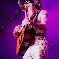 HU_26_Orville_Peck_Lars_Heinzelmann_020.jpg