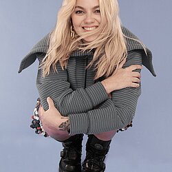 Photo_Louane_Credit_Damien_Krisl.jpg