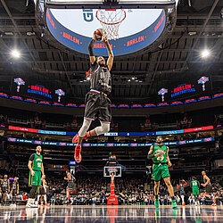 Photo_The_Harlem_Globetrotters_Credit_Craig_Hunter_Ross.jpg