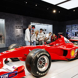 Photo_Formula1-Ausstellung_Oberhausen_Credit____Morris_Mac_Matzen__8_.JPG