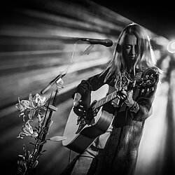 Photo_Heather_Nova.jpg