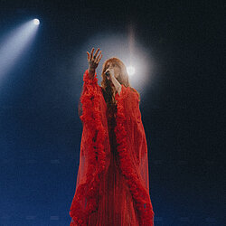 HU_26_Florence___The_Machine_Christoph_Eisenmenger_-5.jpg