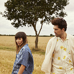 Oh_Wonder_2021_08_26_Shot01_230_RT_Credit_Josh_Shinner.jpg