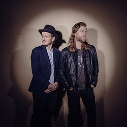 TheLumineers_c_1_WesAndAlex_0924.jpg