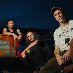 MAIN_Anda_Morts_24_c__Adrian_Walter.jpg