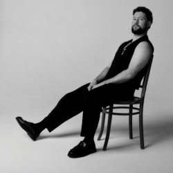 Pressshot20252_Calum_Scott_Credit_Tom_Cockram_klein.png