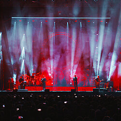 Photo_The_Australian_Pink_Floyd_Show_Credit_The_Australian_Pink_Floyd_Show__2_.jpg