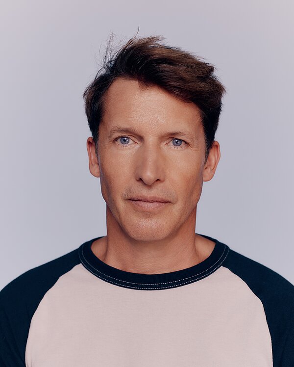 James Blunt im Frühjahr auf großer „Airplane Mode Tour" durch Deutschland und Österreich