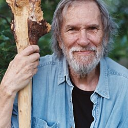 Tucker_Zimmerman_Pressshot_20241_credit_Noah_Lenker.jpg