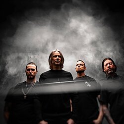 Photo1_Alter_Bridge_Credit_Chuck_Brueckmann.jpg